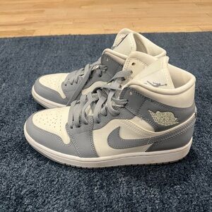 Jordan one sneakers size 8